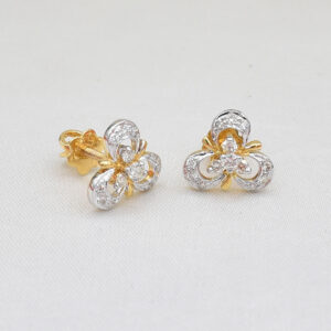 Stylish 18K Flower Shape Diamond Earings